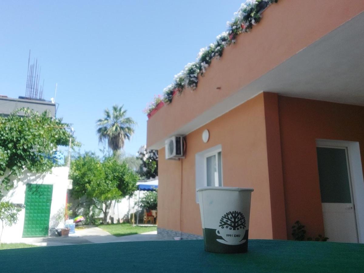 Vila Hyseni Durres Exterior photo
