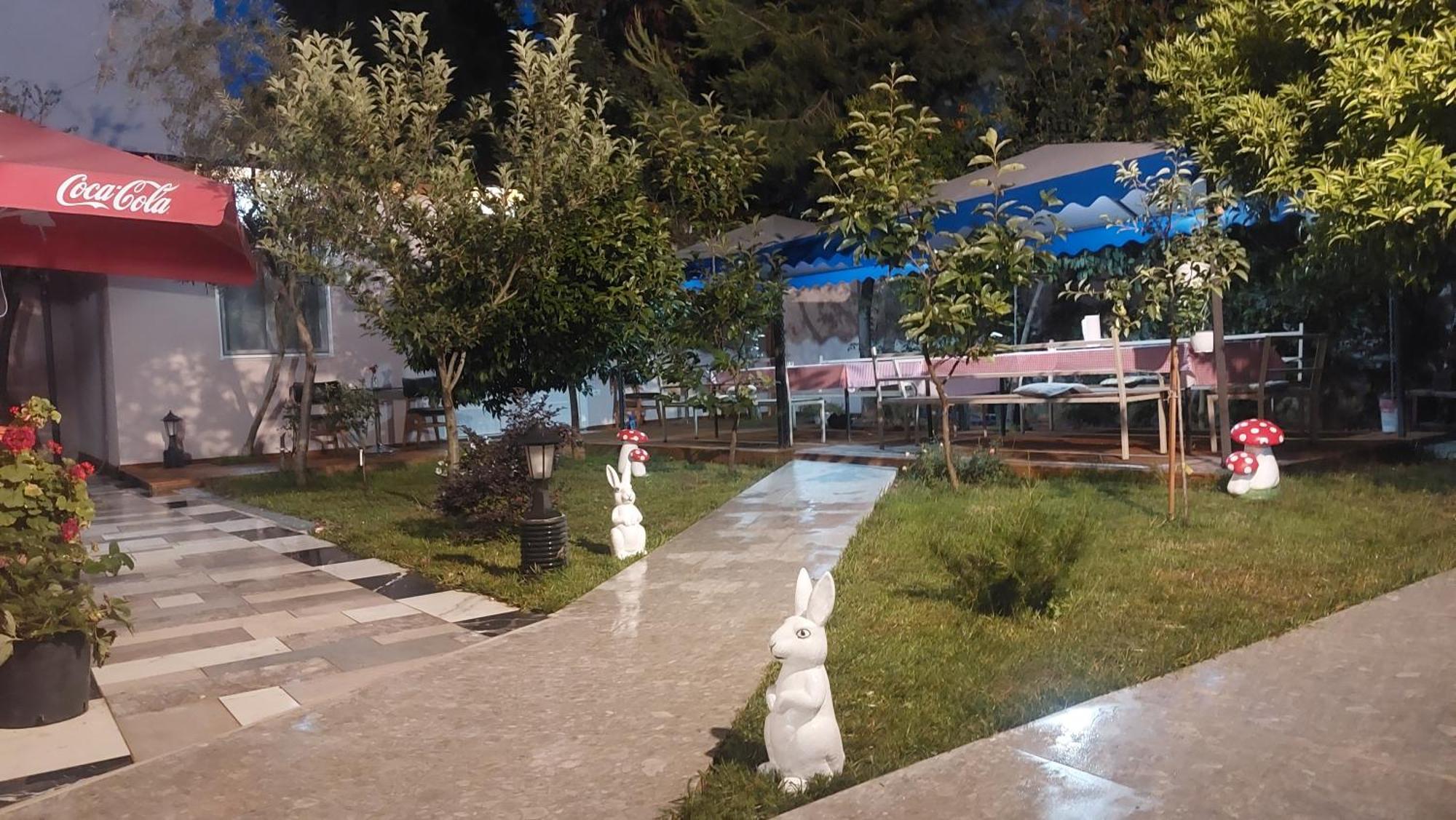 Vila Hyseni Durres Exterior photo